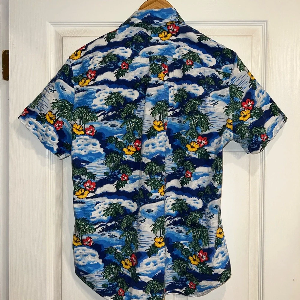 Gap standard fit stretch men’s shirt. Size medium. EUC - Picture 3 of 3